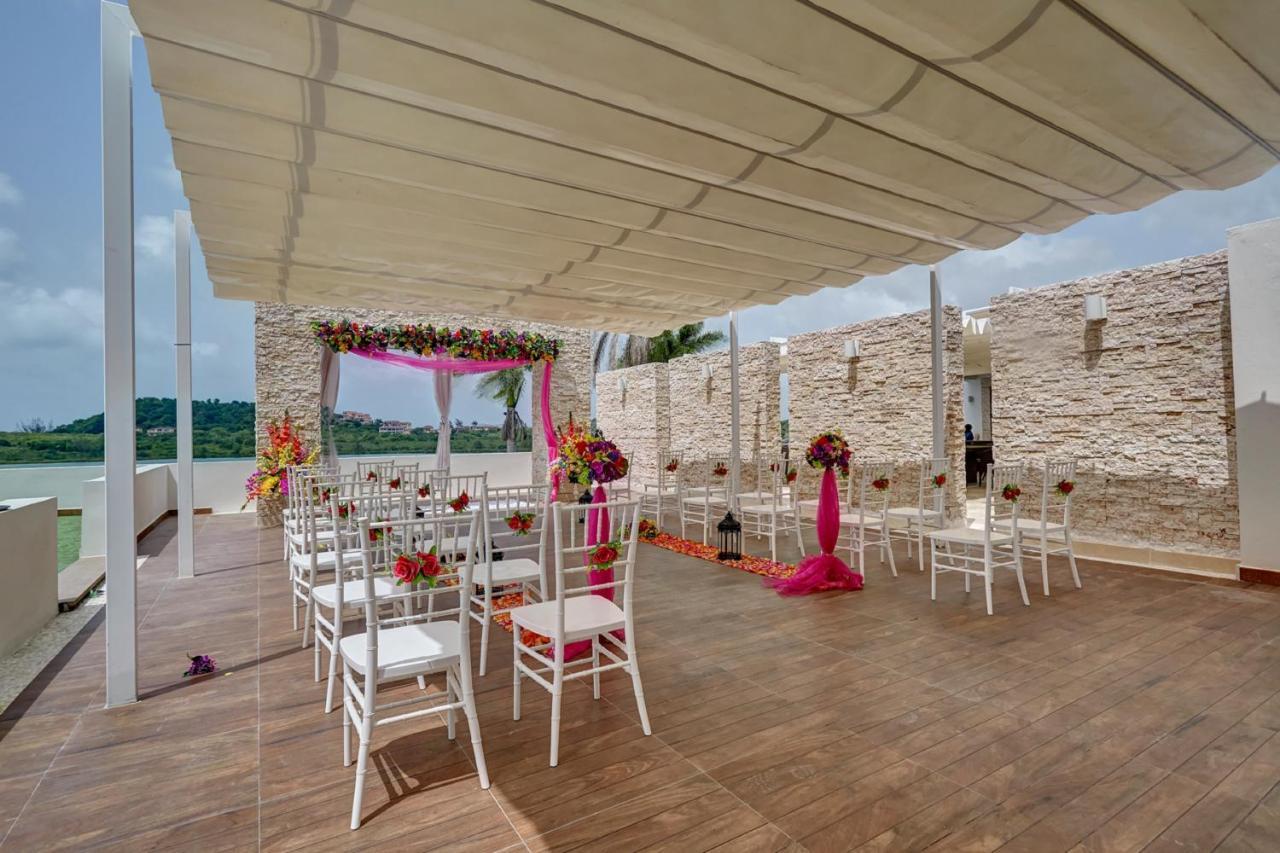 Royalton Antigua, An Autograph Collection All-Inclusive Resort Five Islands Village Exterior foto